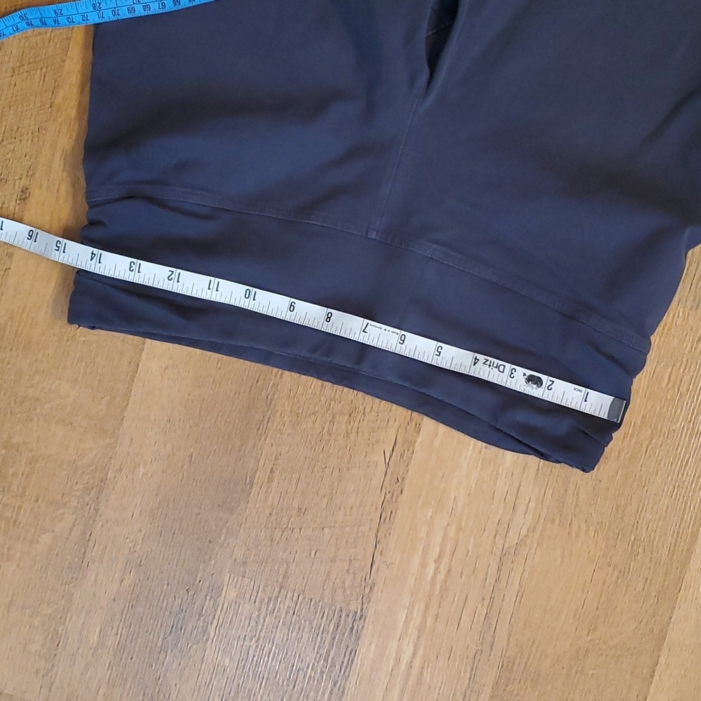 The North Face Dark‎ Grey Womans Size Small Athletic Legging Capris - Picture 12 of 13